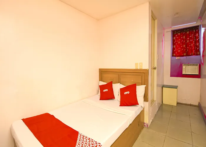 Oyo 790 Mango Hotel 2*