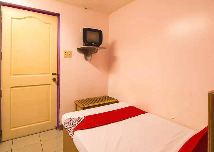 Oyo 790 Mango Hotel Manille
