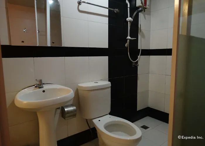 Oyo 790 Mango Hotel 2*